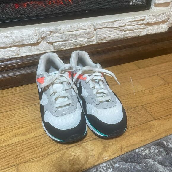 Nike Women's Sneakers - White, Black, Gray, Teal, and Orange - Picture 7 of 9